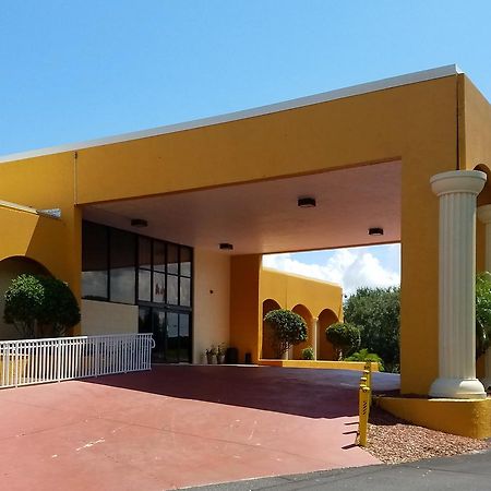 Days Inn & Suites By Wyndham Clermont Exteriér fotografie