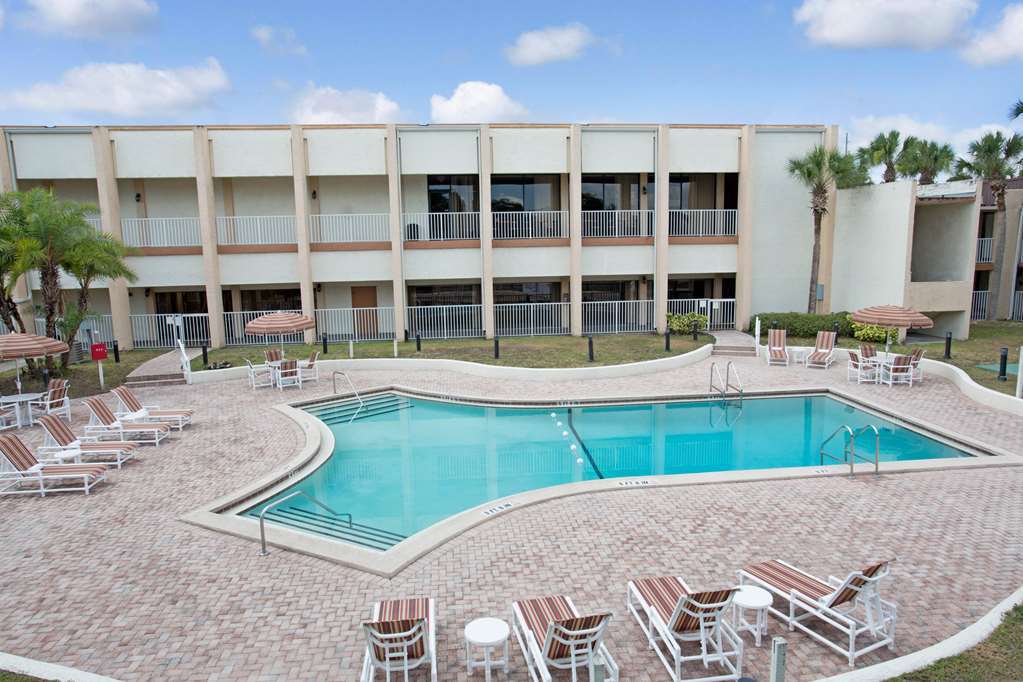 Days Inn & Suites By Wyndham Clermont Zařízení fotografie