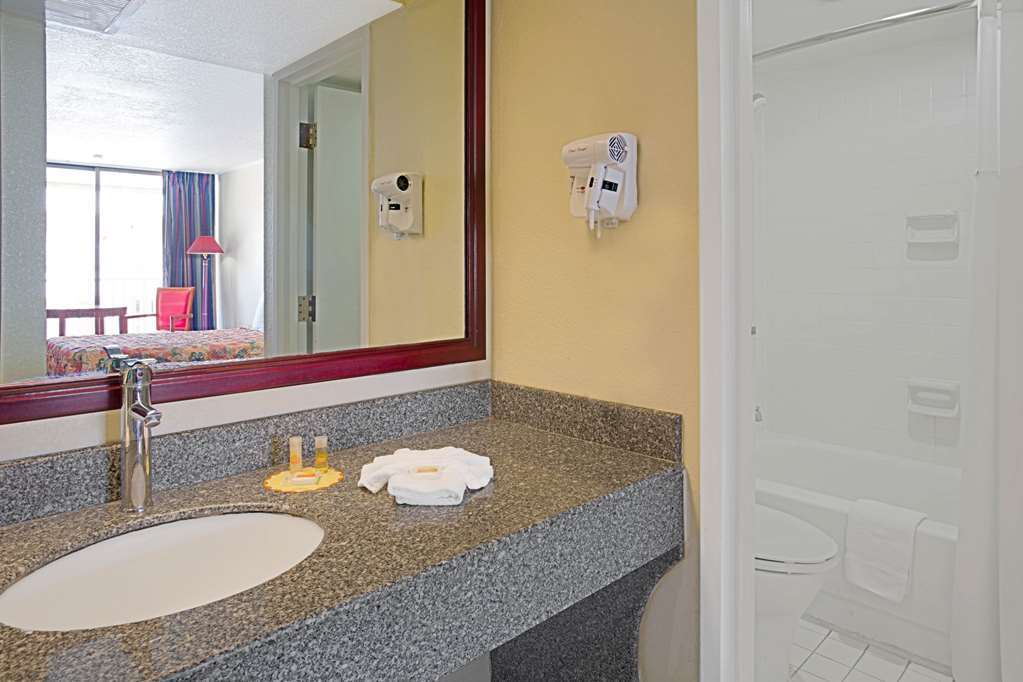Days Inn & Suites By Wyndham Clermont Pokoj fotografie