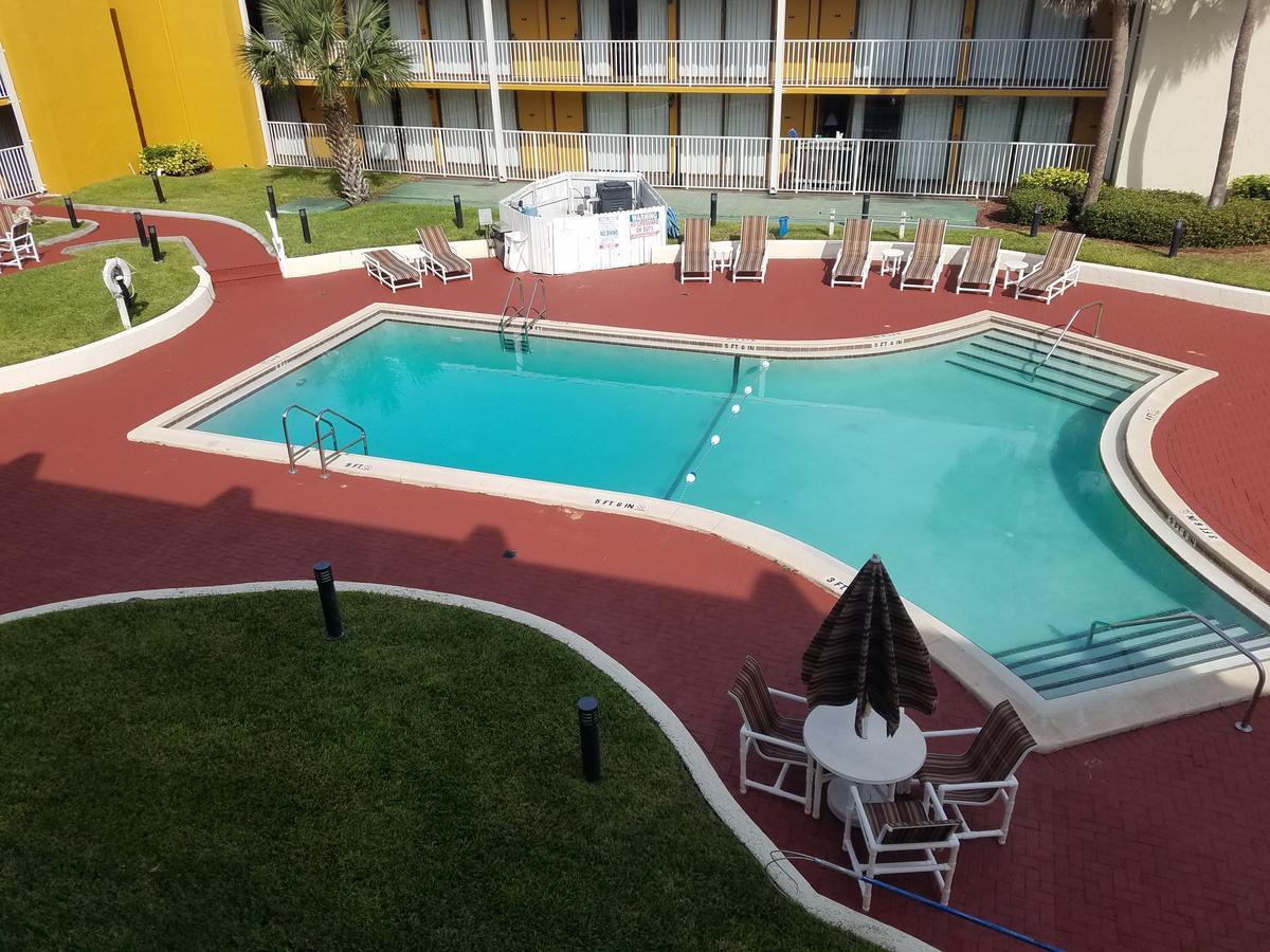 Days Inn & Suites By Wyndham Clermont Exteriér fotografie