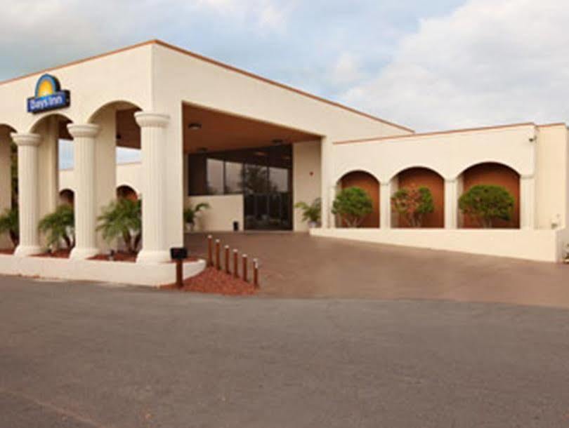 Days Inn & Suites By Wyndham Clermont Exteriér fotografie
