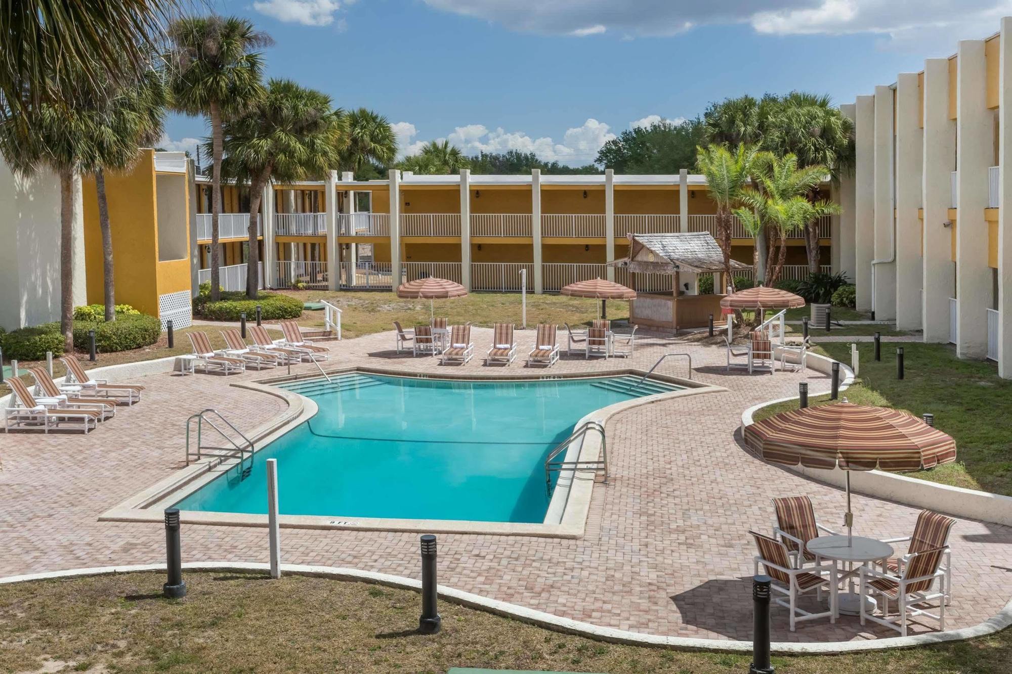 Days Inn & Suites By Wyndham Clermont Exteriér fotografie