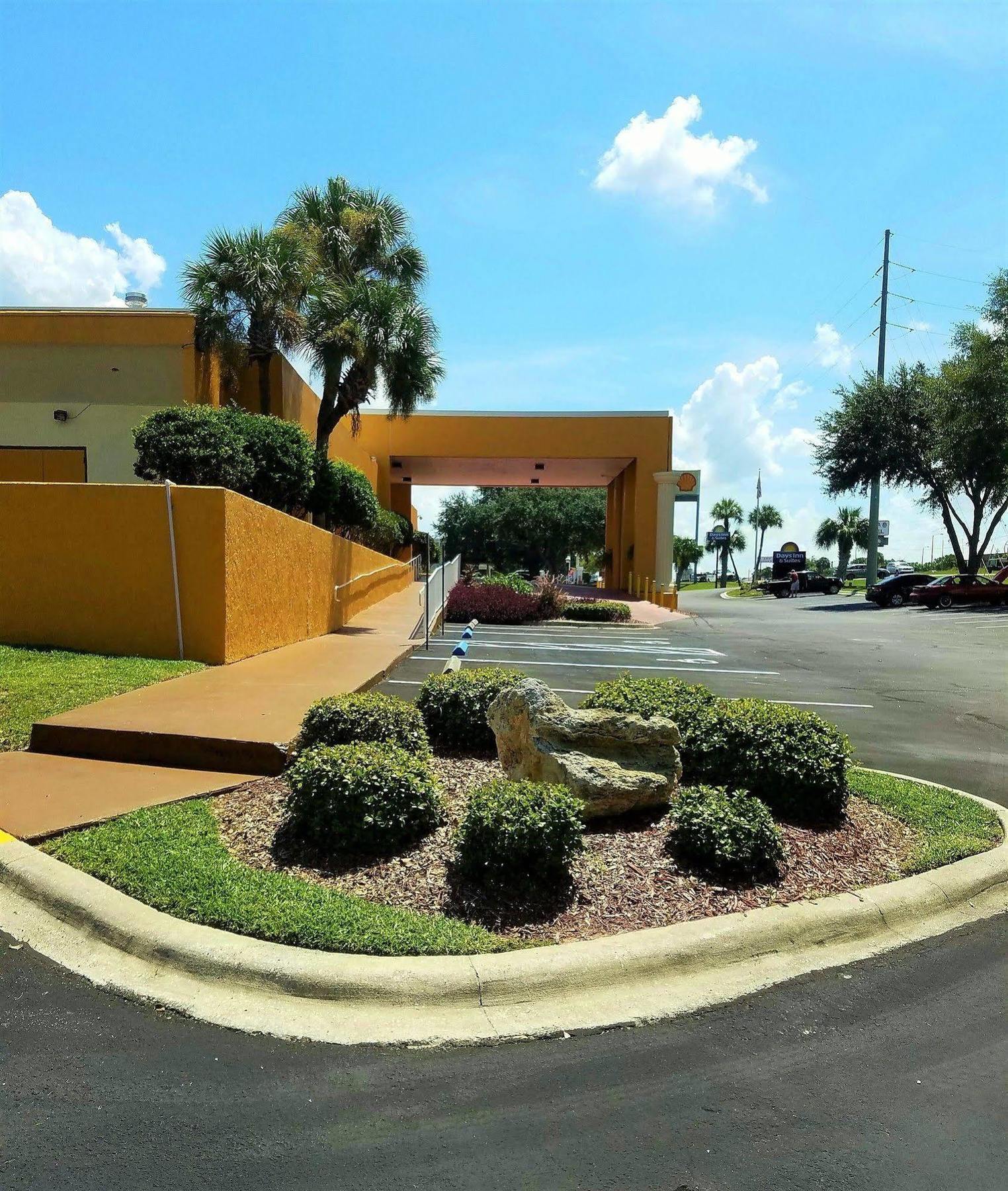 Days Inn & Suites By Wyndham Clermont Exteriér fotografie